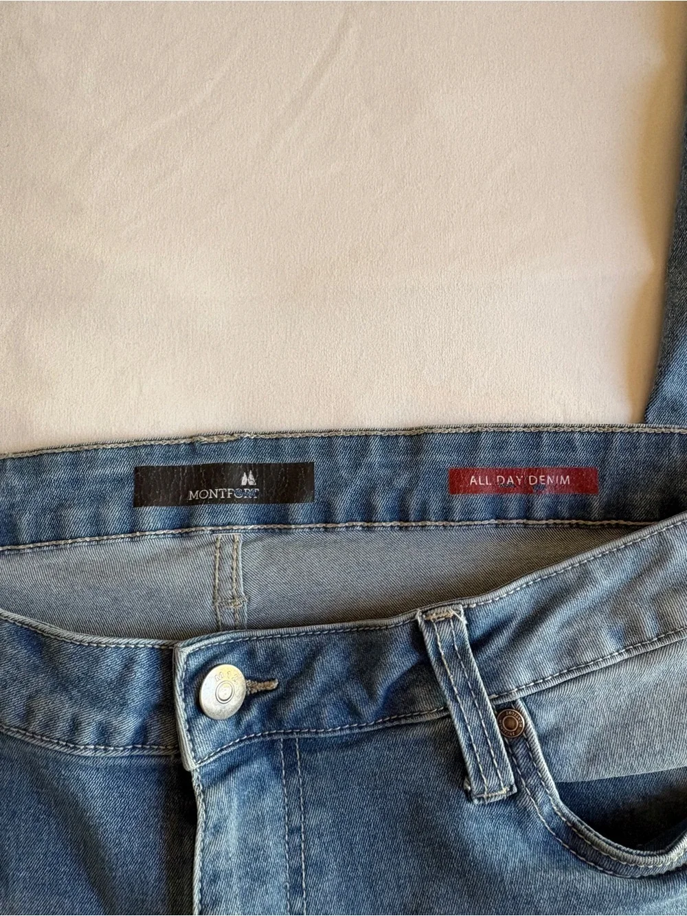 Montfort Men’s Slim Skinny Light Wash Jeans Casual Everyday Denim